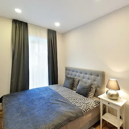 Cosy 1bd In Old Town By Domvia