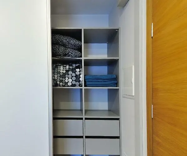 아파트 Cosy 1bd In Old Town By Domvia