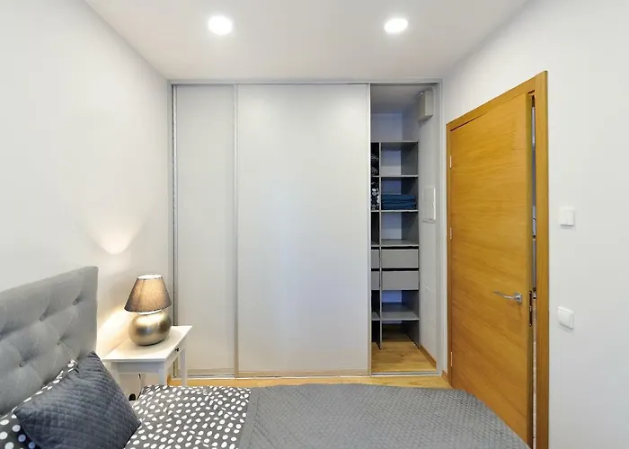 Cosy 1bd In Old Town By Domvia 카우나스